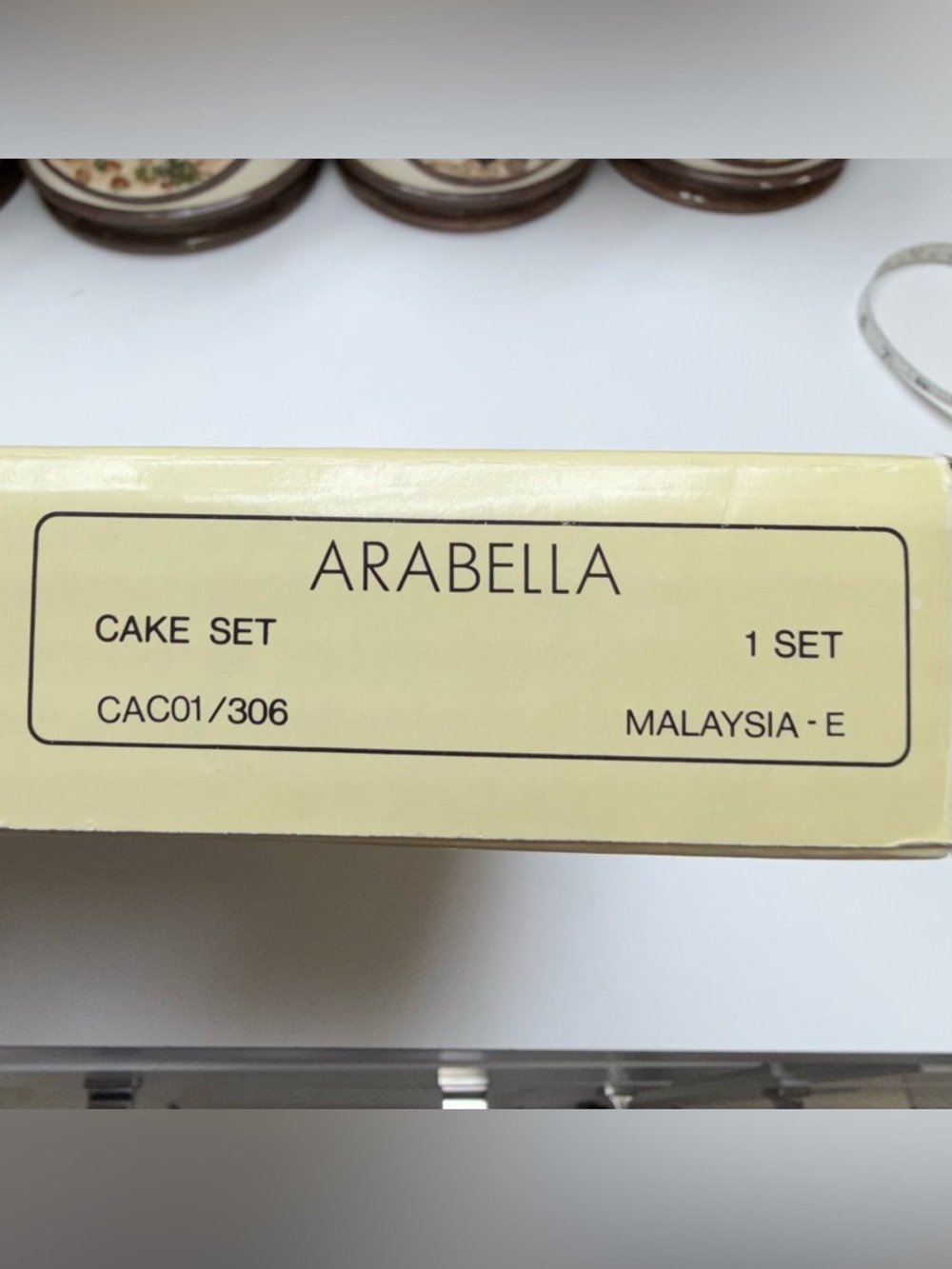 NIB Mikasa Intaglio Arabella Cake Plate & Server Set - 12.5” round - Picture 6 of 7
